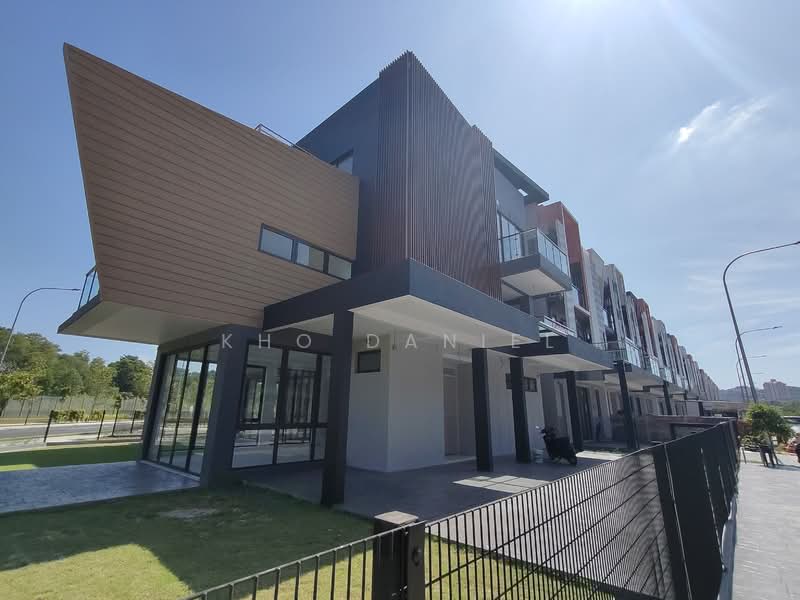 3-storey Terraced House for Rent in BANDAR PUCHONG JAYA (Puchong) - Kho Daniel - Exterior - PropertyGuru.com.my
