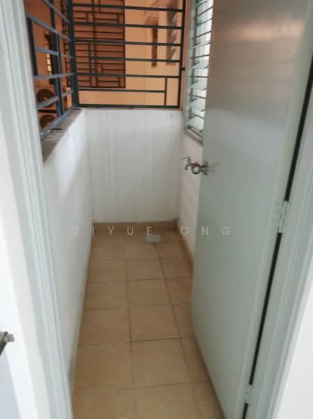 Servis Apartment untuk Disewa di Main Place Residence - Ziyue Ong - Balcony - PropertyGuru.com.my