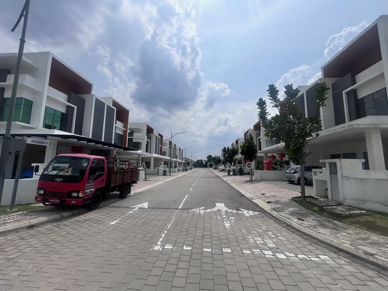 Semi-Detached House for Sale in Kajang (Selangor) - Jaze Ong - Exterior - PropertyGuru.com.my