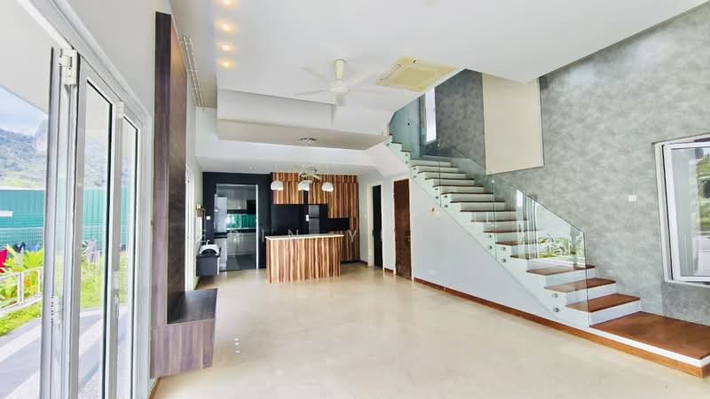 Cluster House for Rent in Ampang Jaya (Ampang) - Erin Yusof - Living Room - PropertyGuru.com.my
