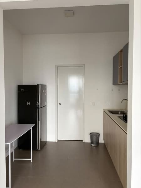 Service Residence for Rent at Suite Enesta - Hannah Ang - Kitchen - PropertyGuru.com.my