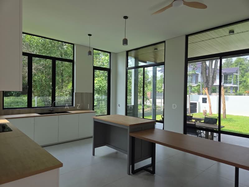 Bungalow for Sale in Bandar Bukit Mahkota (Bangi) - Azik Khalid - PropertyGuru.com.my