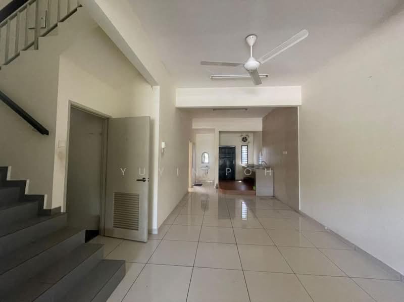 Rumah Teres 2 Tingkat untuk Disewa di Pekan Nanas (Johor) - YUYIN POH - Living Room - PropertyGuru.com.my