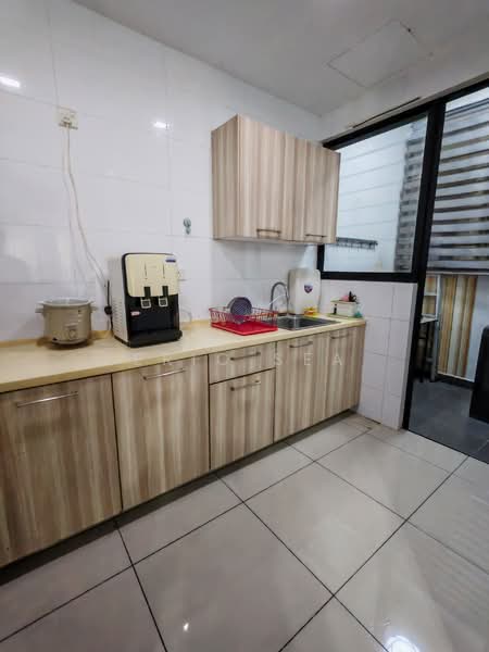 Service Residence for Rent at D'Aman Residences @ Puchong - Eric Sea - Kitchen - PropertyGuru.com.my