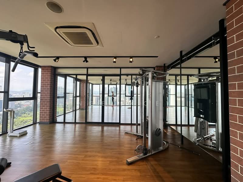 Servis Apartment untuk Dijual di Ceylonz Suites - Angel Goey - Gym - PropertyGuru.com.my