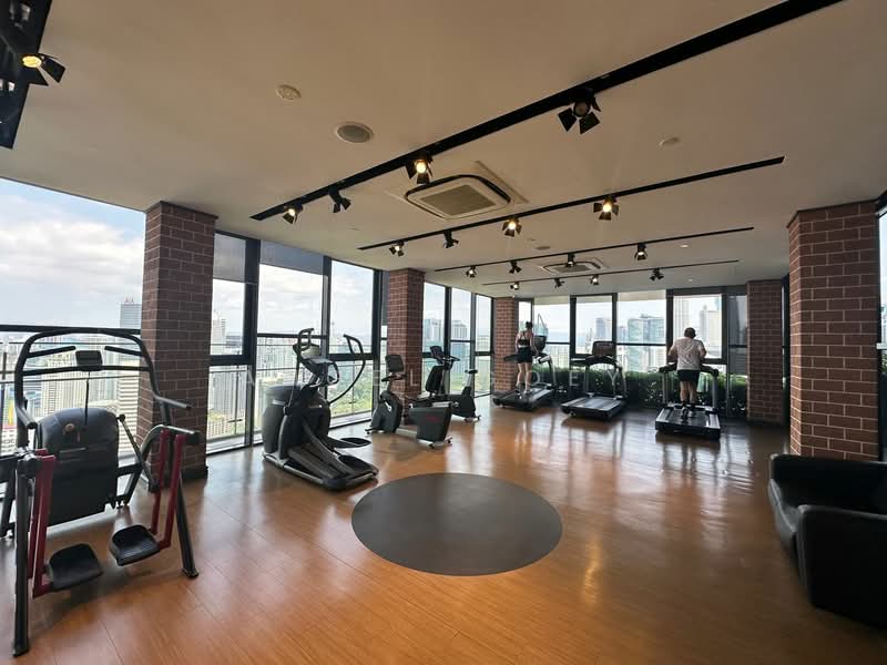 Servis Apartment untuk Dijual di Ceylonz Suites - Angel Goey - Gym - PropertyGuru.com.my