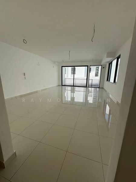 Terraced House for Sale in Damansara Perdana (Selangor) - Raymond Tan - Living Room - PropertyGuru.com.my
