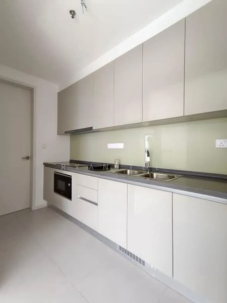 Service Residence for Sale at Ativo Suites @ Damansara Avenue - Ryan Tee - Kitchen - PropertyGuru.com.my