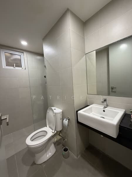Kondominium untuk Disewa di Tropicana Bay Residences - Patrick . - Bathroom - PropertyGuru.com.my