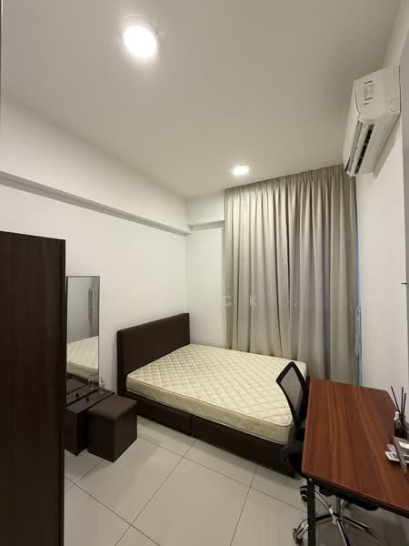 Kondominium untuk Disewa di Tropicana Bay Residences - Patrick . - Bedroom - PropertyGuru.com.my