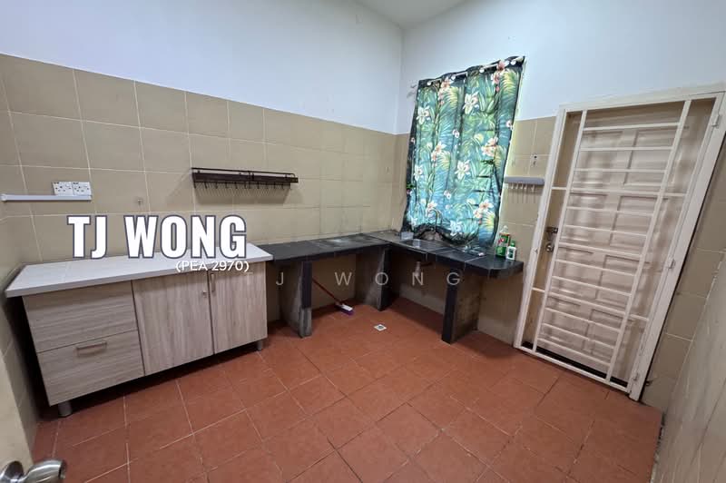 2-storey Terraced House for Rent in Taman Kingfisher 3 & 4 (Kota Kinabalu) - TJ Wong - Kitchen - PropertyGuru.com.my