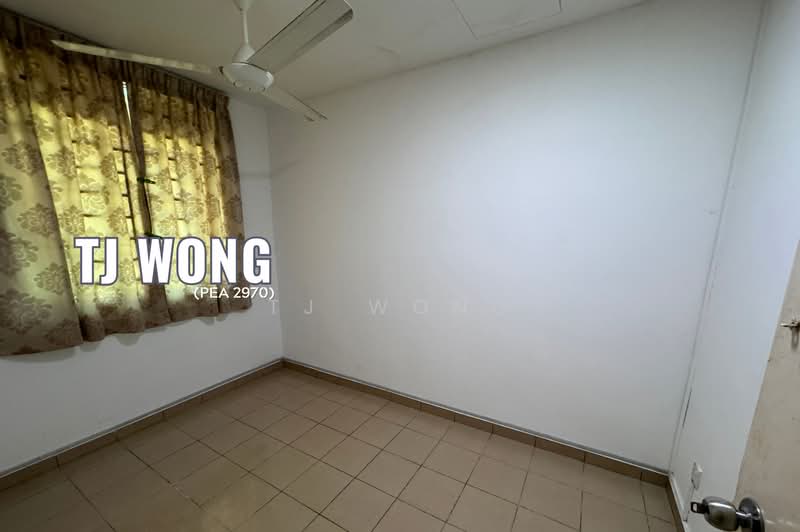 2-storey Terraced House for Rent in Taman Kingfisher 3 & 4 (Kota Kinabalu) - TJ Wong - Room 1 (Grd) - PropertyGuru.com.my