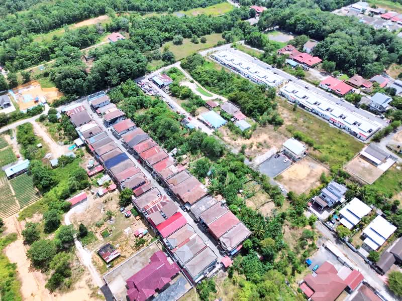 Agricultural Land for Sale in Kampung Sungai Pelong (Sungai Buloh) - Herman Sazwan Nor Rahim - Exterior - PropertyGuru.com.my