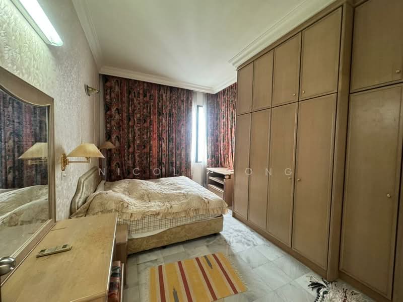 Kondominium untuk Dijual di Gurney Villa - Nicole Wong - Bedroom - PropertyGuru.com.my