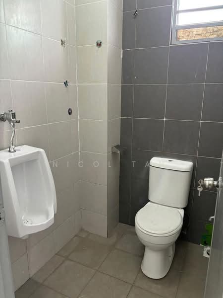 Shop / Office for Sale in Taman Tangling Jaya (Simpang Ampat) - Nicol Tan - Bathroom - PropertyGuru.com.my