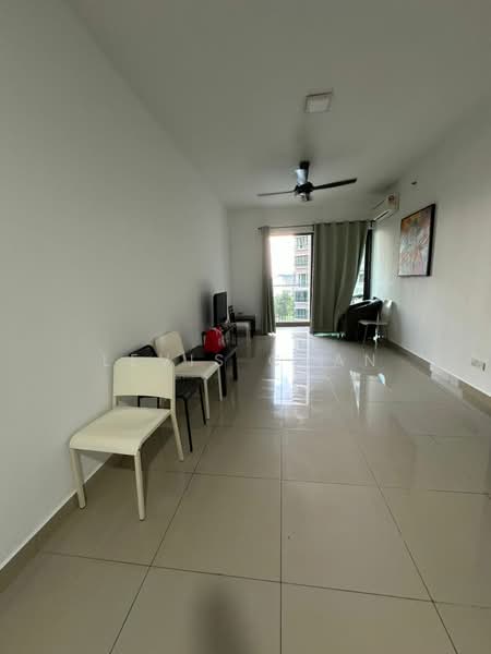 Servis Apartment untuk Disewa di Univ 360 Place - Levis Chan - Living Room - PropertyGuru.com.my