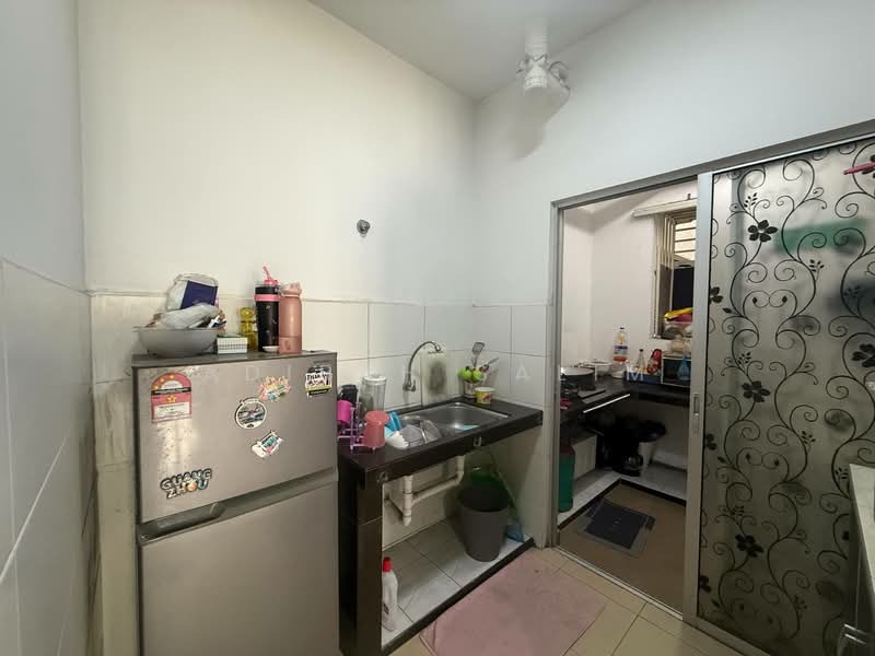 Apartment for Sale at Asteria - Adibah Salim - Kitchen - PropertyGuru.com.my