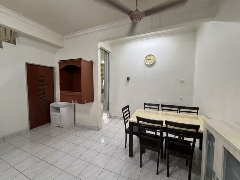 2-storey Terraced House for Rent in Kawasan Perniagaan Asas Murni (Bukit Mertajam) - Mike Kuar - Dining Room - PropertyGuru.com.my