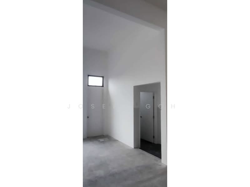 Shop for Rent in Taman Bukit Kaze (Ulu Tiram) - Joseph Goh - Interior - PropertyGuru.com.my