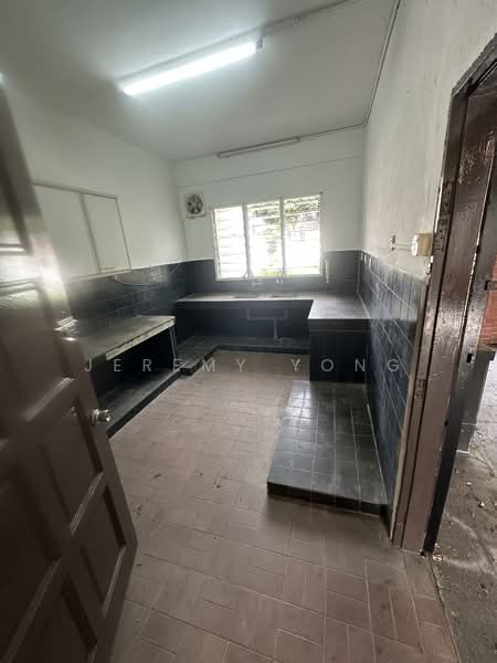 Rumah Banglo untuk Dijual di Taman Cheras (Cheras) - Jeremy Yong - Kitchen - PropertyGuru.com.my