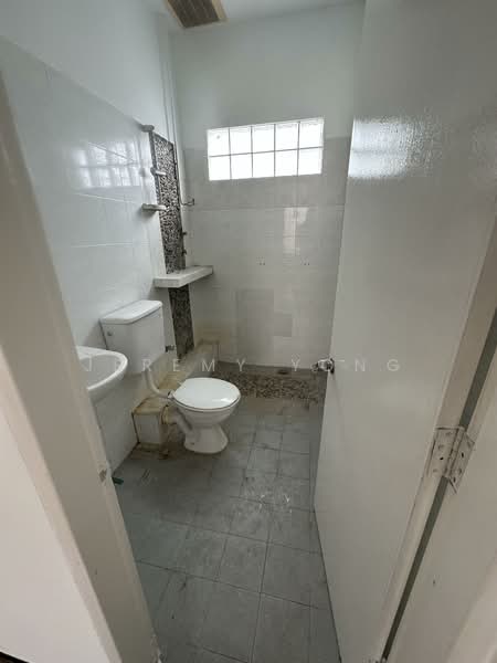 Rumah Banglo untuk Dijual di Taman Cheras (Cheras) - Jeremy Yong - Bathroom - PropertyGuru.com.my