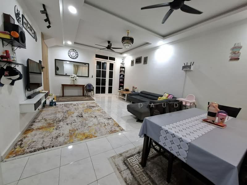 Rumah Teres 2 Tingkat untuk Disewa di Kota Puteri Seksyen 8 (Batu Arang) - Rohani Daud - Living Room - PropertyGuru.com.my