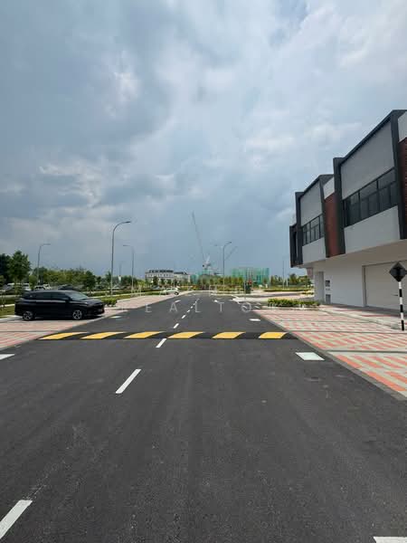 Shop / Office for Rent in Bandar Gamuda Cove (Dengkil) - Maznee Realtor - PropertyGuru.com.my