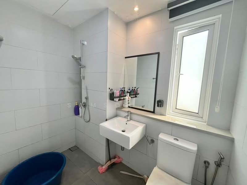 3-storey Terraced House for Sale in Tamansari (Rawang) - Samson Lee - Bathroom - PropertyGuru.com.my