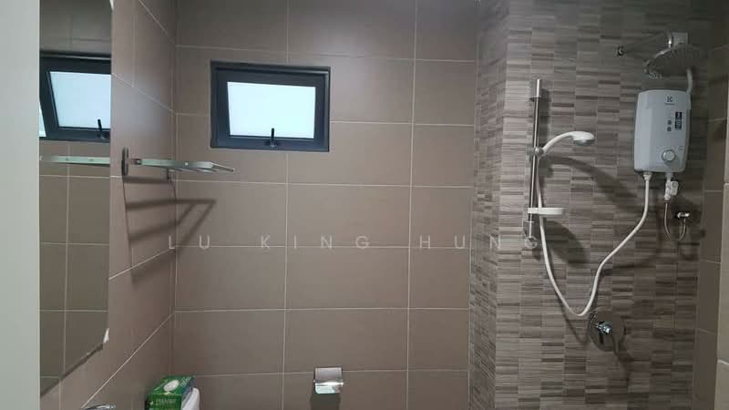 Kondominium untuk Disewa di Parkhill Residence - Lu King Hung - Bathroom - PropertyGuru.com.my