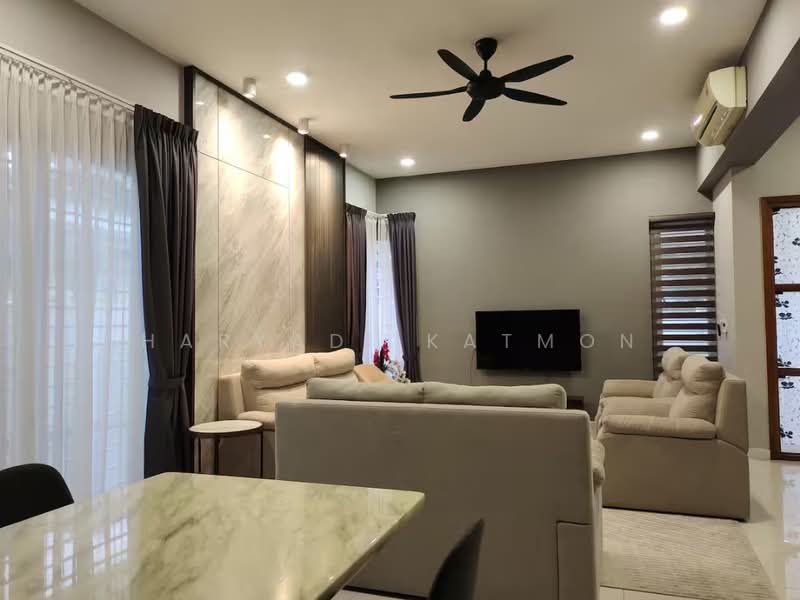 Rumah Berkembar untuk Disewa di Tropicana Heights (Kajang) - Haryadi Katmon - Living Room - PropertyGuru.com.my
