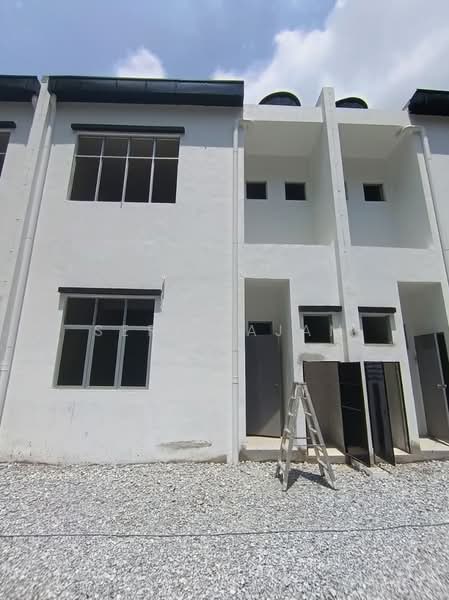 Shop / Office for Sale in Nilai (Negeri Sembilan) - Seri Pajam - Back - PropertyGuru.com.my