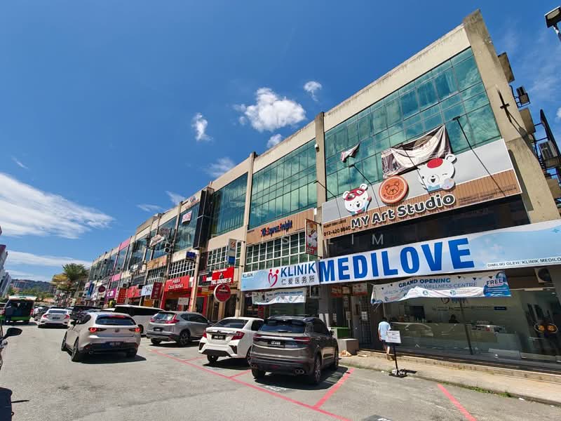 Shop / Office for Rent in Bandar Puteri Puchong (Puchong) - Alexis Lim - Exterior - PropertyGuru.com.my