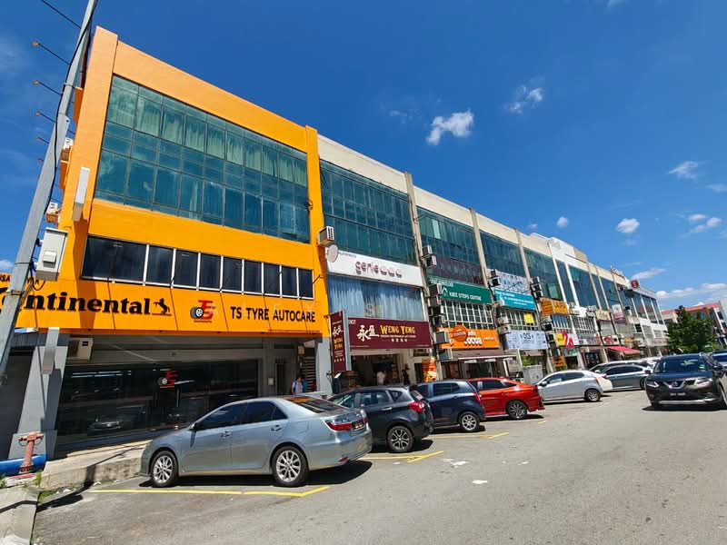 Shop / Office for Rent in Bandar Puteri Puchong (Puchong) - Alexis Lim - Exterior - PropertyGuru.com.my