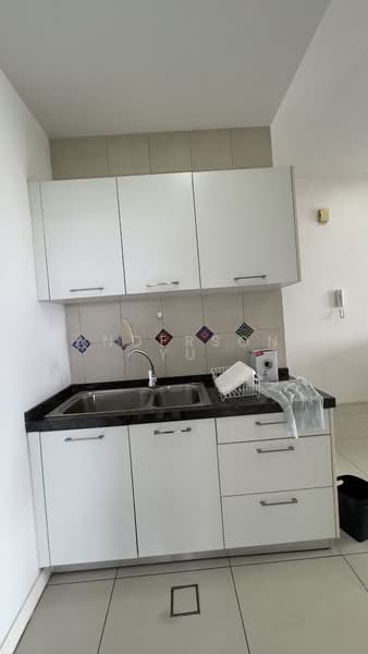 Condominium for Rent at The WaterEdge (Pinggiran Air) - Anderson Yu - Kitchen - PropertyGuru.com.my