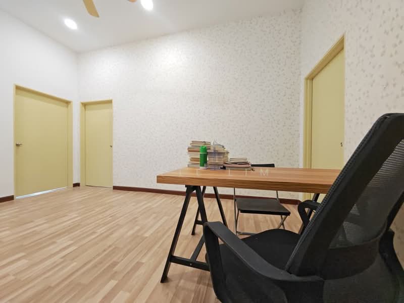 Semi-Detached House for Sale in Canary Garden (Klang) - Apple Lim - Study - PropertyGuru.com.my