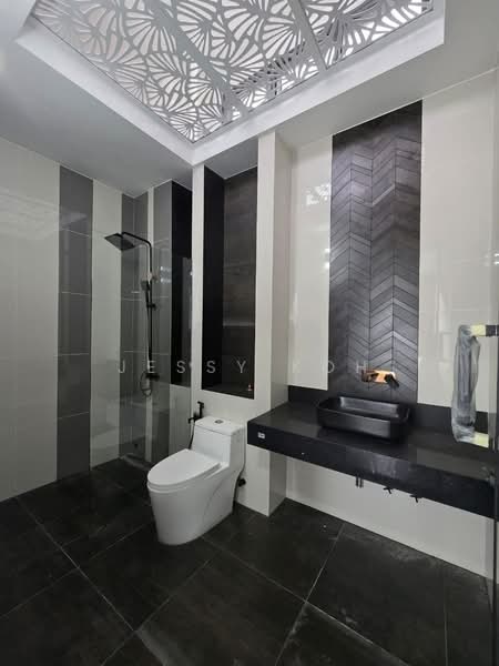 Rumah Berkembar untuk Disewa di Setia Tropika (Johor Bahru) - Jessy Koh - Bathroom - PropertyGuru.com.my