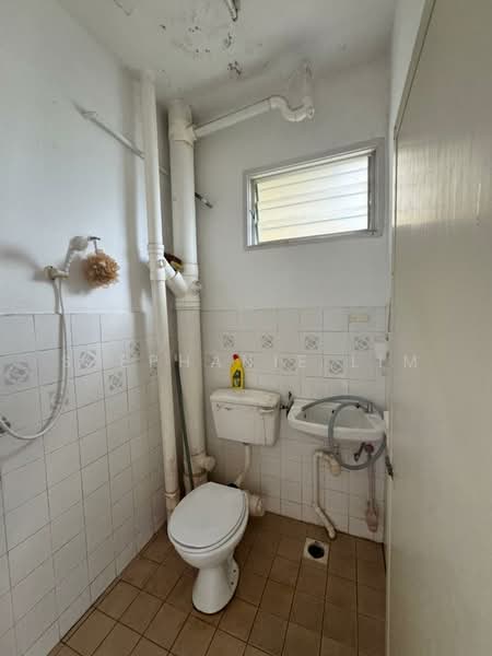 Apartment for Rent at Desa Bistari - Stephanie Lim - Bathroom - PropertyGuru.com.my
