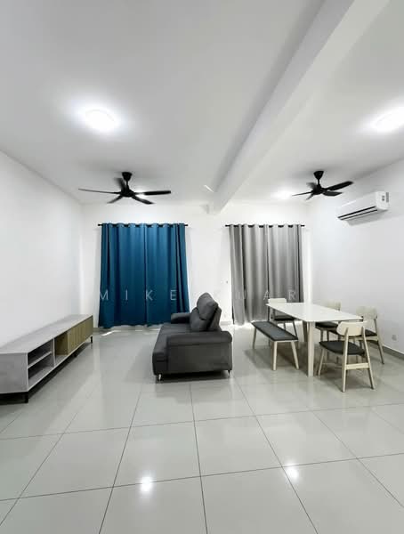 Rumah Bandar untuk Disewa di Bandar Cassia (Batu Kawan) - Mike Kuar - Living Room - PropertyGuru.com.my