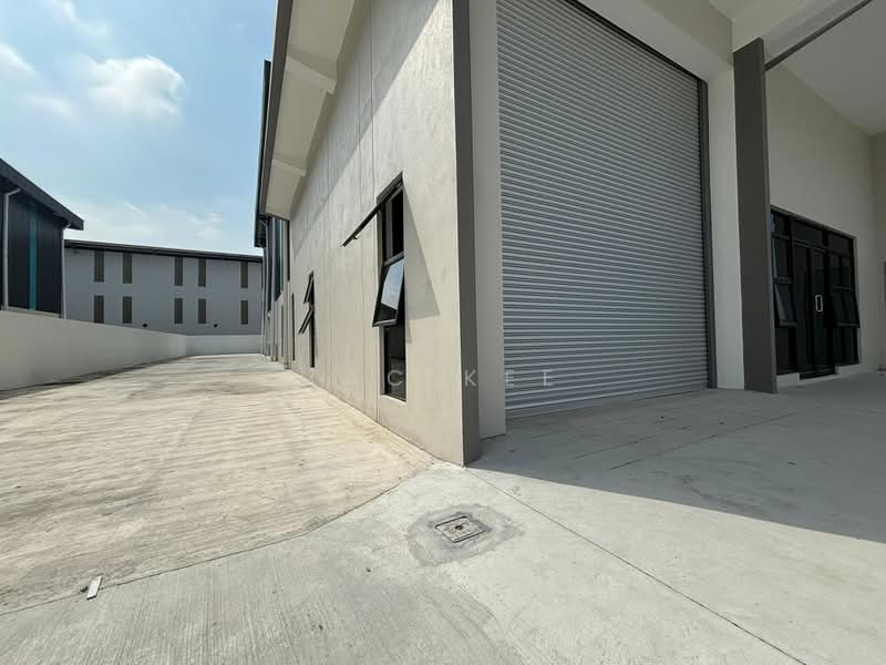 Semi-D Factory for Rent in Nilai (Negeri Sembilan) - Zac Kee - Exterior - PropertyGuru.com.my