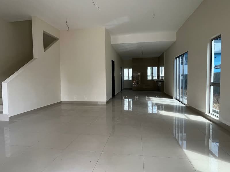 Rumah Teres 2 Tingkat untuk Dijual di Taman Vista Mutiara (Bandar Sungai Long) - Kevin Chen - Living Room - PropertyGuru.com.my