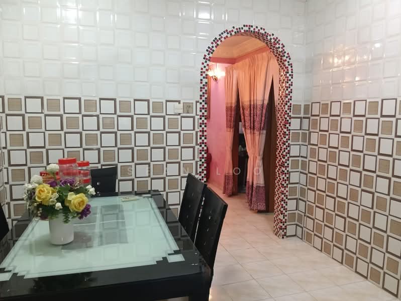 Rumah Teres 1 Tingkat untuk Dijual di Seri Kembangan (Selangor) - Sean Loo - Dining Room - PropertyGuru.com.my