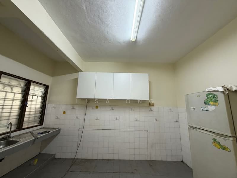 2-storey Terraced House for Rent in Taman Sri Bintang (Kepong) - Lisa Ong - Kitchen - PropertyGuru.com.my