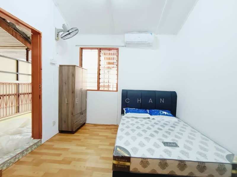 Rumah Teres untuk Dijual di Taman Kajang Baru (Kajang) - Levis Chan - Bedroom - PropertyGuru.com.my