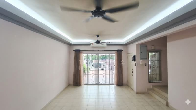 2-storey Terraced House for Sale in Kota Damansara (Selangor) - Liza Tieo Quek Hoon - Living Room - PropertyGuru.com.my
