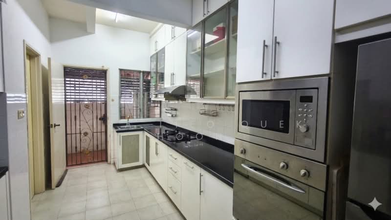 2-storey Terraced House for Sale in Kota Damansara (Selangor) - Liza Tieo Quek Hoon - Kitchen - PropertyGuru.com.my