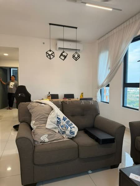 Servis Apartment untuk Disewa di TRIO By Setia - Pepsi Ang - Living Room - PropertyGuru.com.my