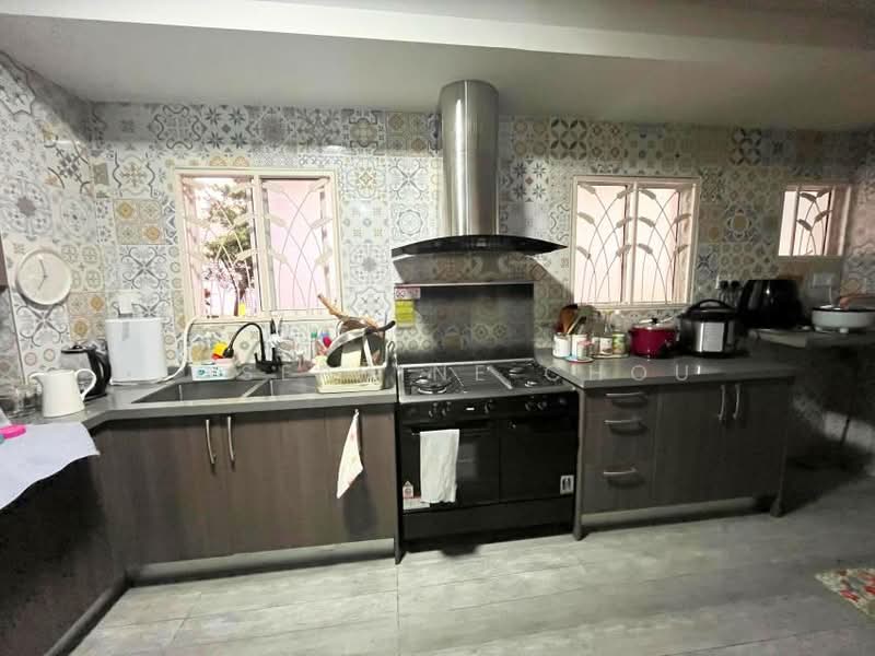 2-storey Terraced House for Sale in Glenmarie (Selangor) - Josephine Chou - Kitchen - PropertyGuru.com.my