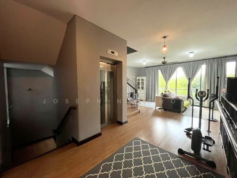 2-storey Terraced House for Sale in Glenmarie (Selangor) - Josephine Chou - Living Room - PropertyGuru.com.my