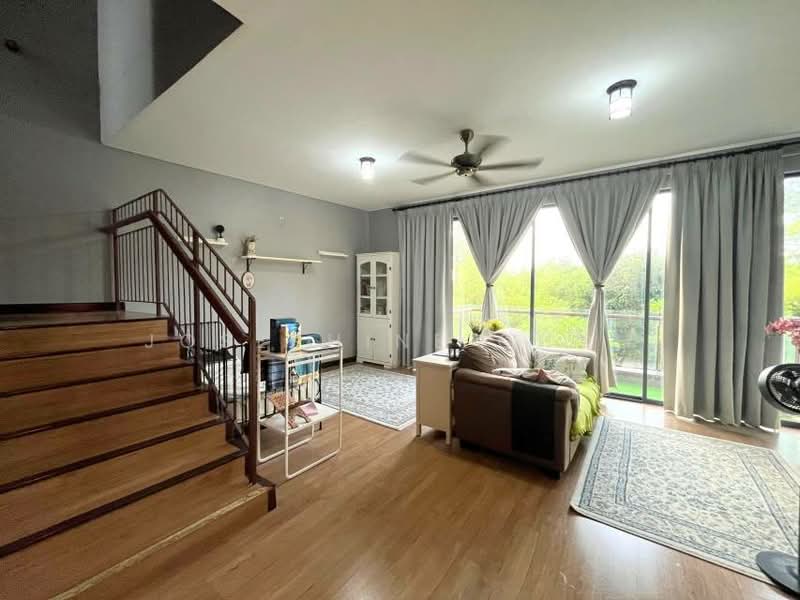 2-storey Terraced House for Sale in Glenmarie (Selangor) - Josephine Chou - Living Room - PropertyGuru.com.my