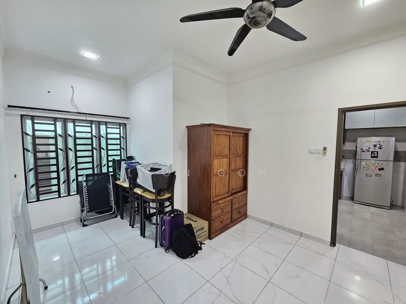 Rumah Teres 2 Tingkat untuk Dijual di Kampung Teluk Gadong Besar (Klang) - Leon Goh - Living Room - PropertyGuru.com.my